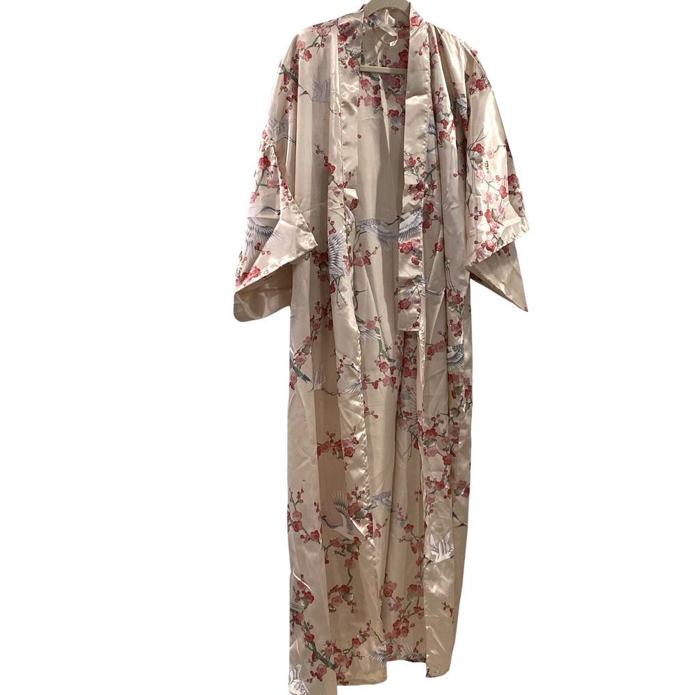 Silk-Feel Floral Kimono Robe in Cream with Pink Blossoms